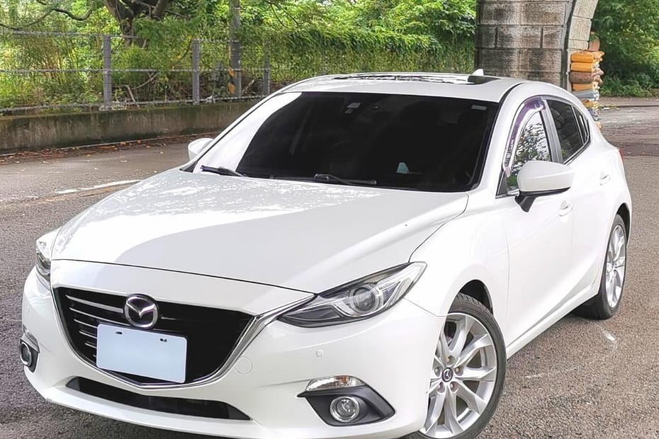 MAZDA 二手車買賣專門店-2015-Mazda 3-0